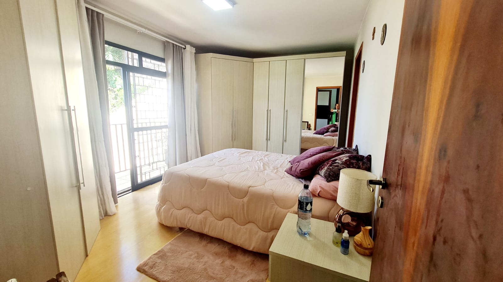 Imagem Sobrado com 4 Quartos à Venda, 160 m² em Boa Vista - Curitiba Imagem Sobrado com 4 Quartos à Venda, 160 m² em Boa Vista - Curitiba
