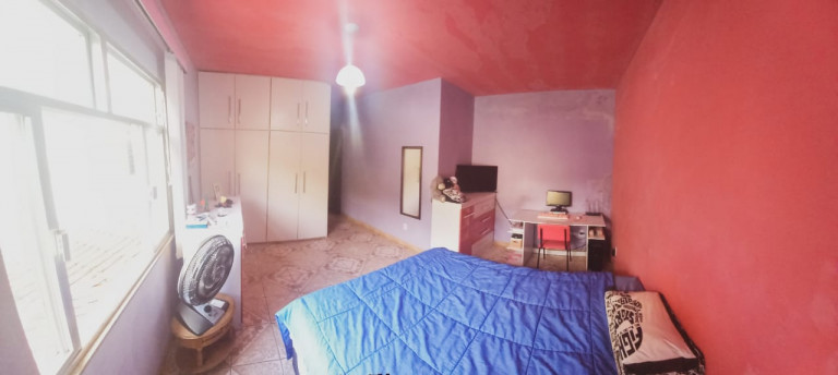 Imagem Casa com 2 Quartos à Venda, 250 m²em Bangu - Rio de Janeiro
