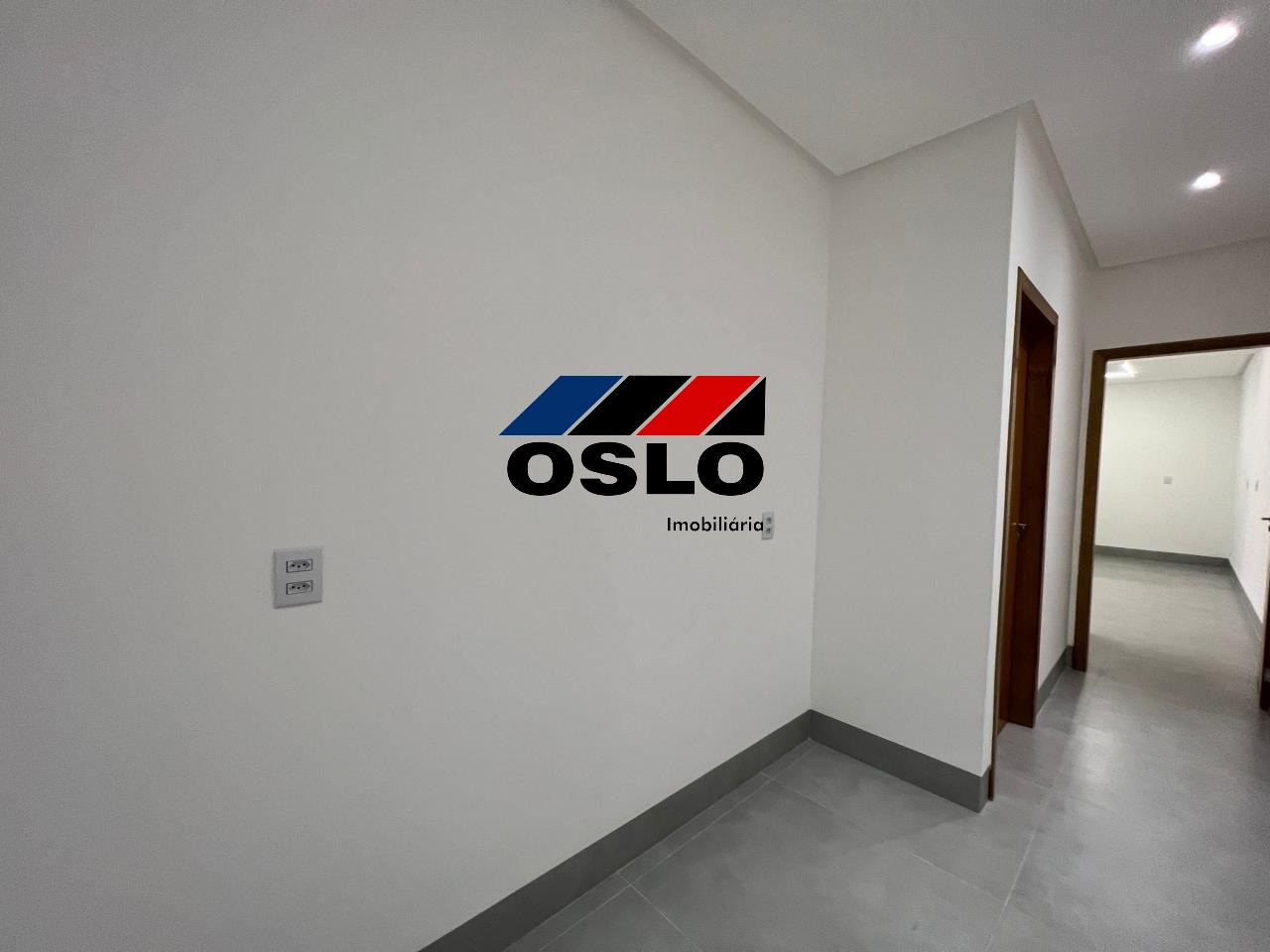 Imagem Casa com 4 Quartos à Venda, 192 m²em Moinho dos Ventos - Goiânia Imagem Casa com 4 Quartos à Venda, 192 m²em Moinho dos Ventos - Goiânia
