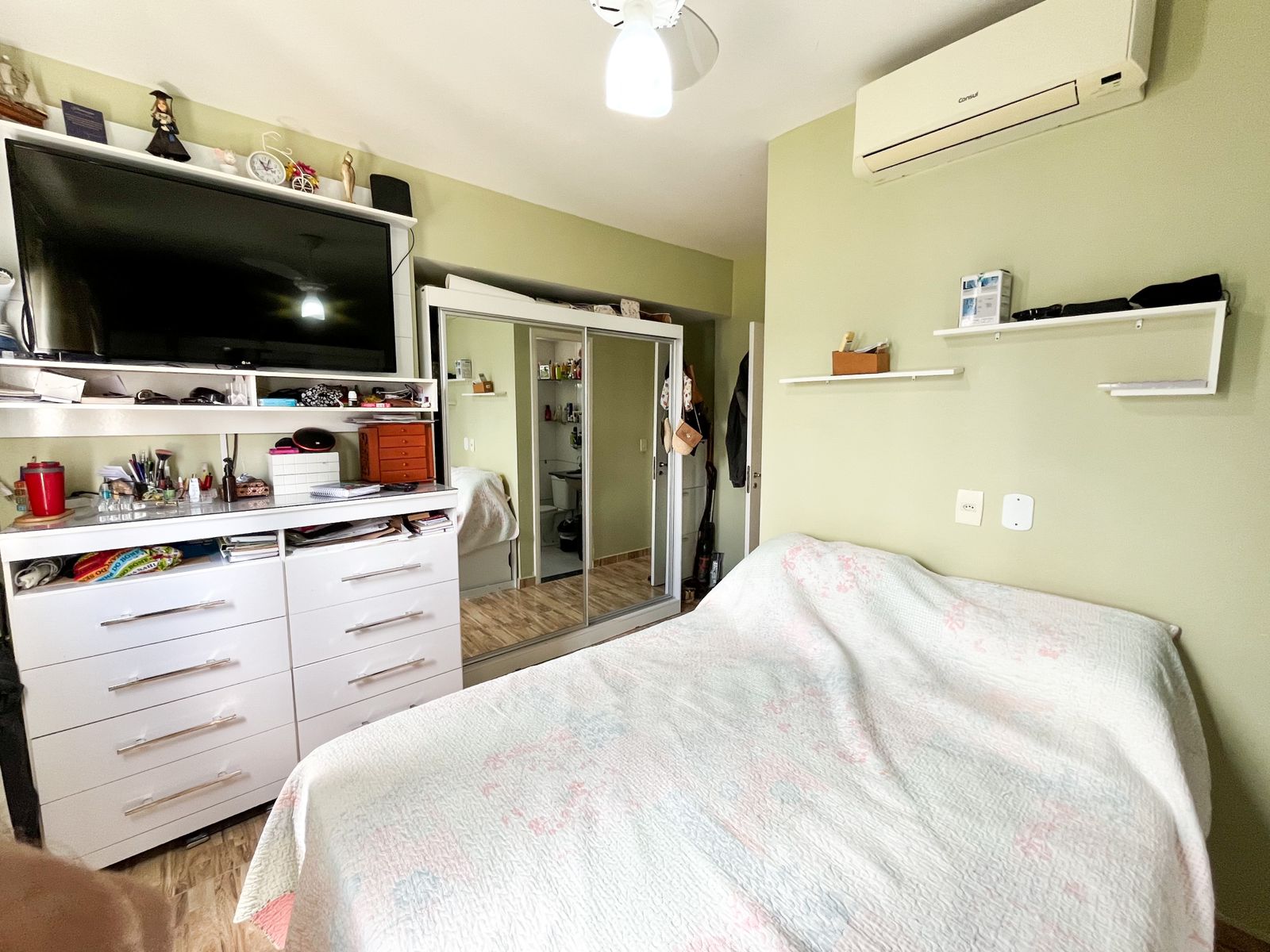 Imagem Apartamento com 3 Quartos à Venda, 110 m² em - Imagem Apartamento com 3 Quartos à Venda, 110 m² em -