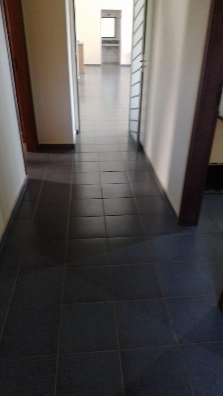 Imagem Imóvel com 4 Quartos à Venda, 370 m²em Cond. Riviera - Guaraci Imagem Imóvel com 4 Quartos à Venda, 370 m²em Cond. Riviera - Guaraci