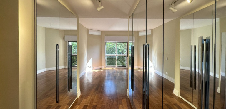 Imagem Apartamento com 4 Quartos à Venda ou Locação, 284 m² em Jardim Europa - São Paulo