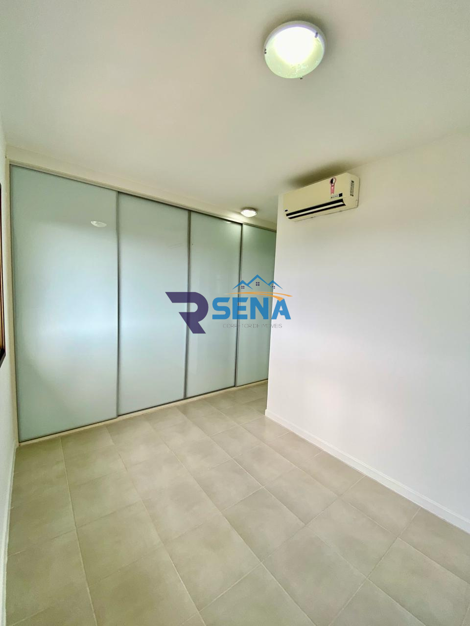 Imagem Apartamento com 3 Quartos à Venda, 82 m²em Piatã - Salvador