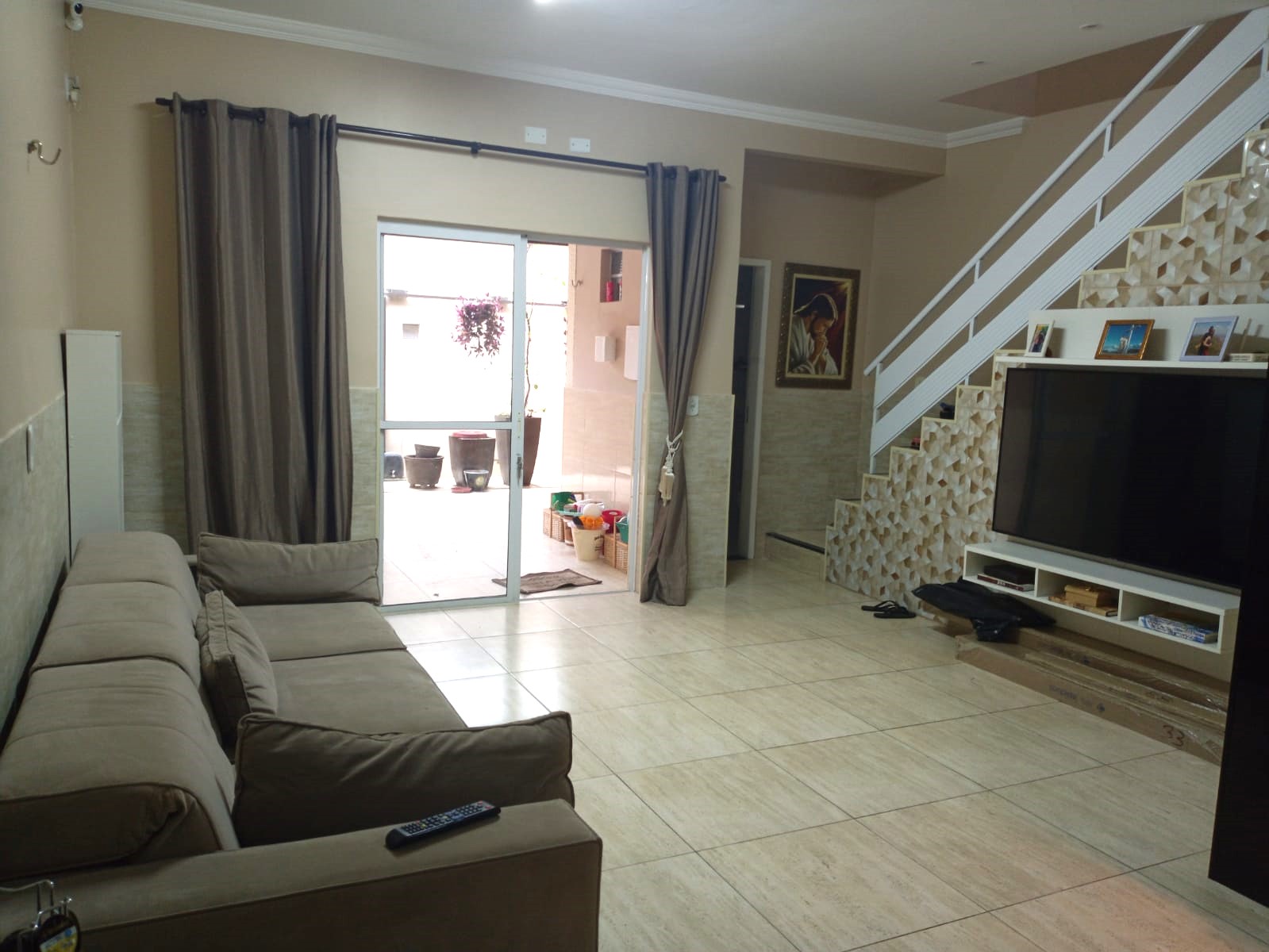 Imagem Casa com 3 Quartos à Venda, 200 m²em siqueira - fortaleza Imagem Casa com 3 Quartos à Venda, 200 m²em siqueira - fortaleza