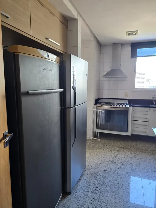 Imagem Apartamento com 3 Quartos à Venda, 200 m²em Umarizal - Belém Imagem Apartamento com 3 Quartos à Venda, 200 m²em Umarizal - Belém