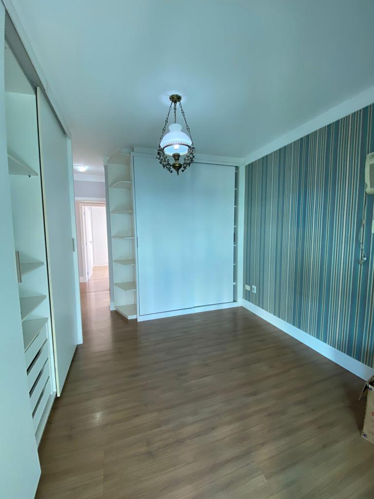 Imagem Apartamento com 3 Quartos à Venda, 128 m²em Centro - Balneário Camboriú Imagem Apartamento com 3 Quartos à Venda, 128 m²em Centro - Balneário Camboriú
