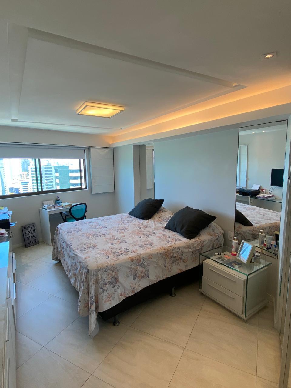 Imagem Apartamento com 4 Quartos à Venda, 204 m² em Pina - Recife Imagem Apartamento com 4 Quartos à Venda, 204 m² em Pina - Recife