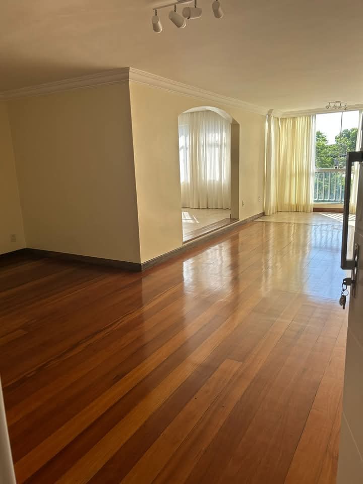 Imagem Apartamento com 4 Quartos à Venda, 136 m²em Alto da Ondina - Salvador Imagem Apartamento com 4 Quartos à Venda, 136 m²em Alto da Ondina - Salvador