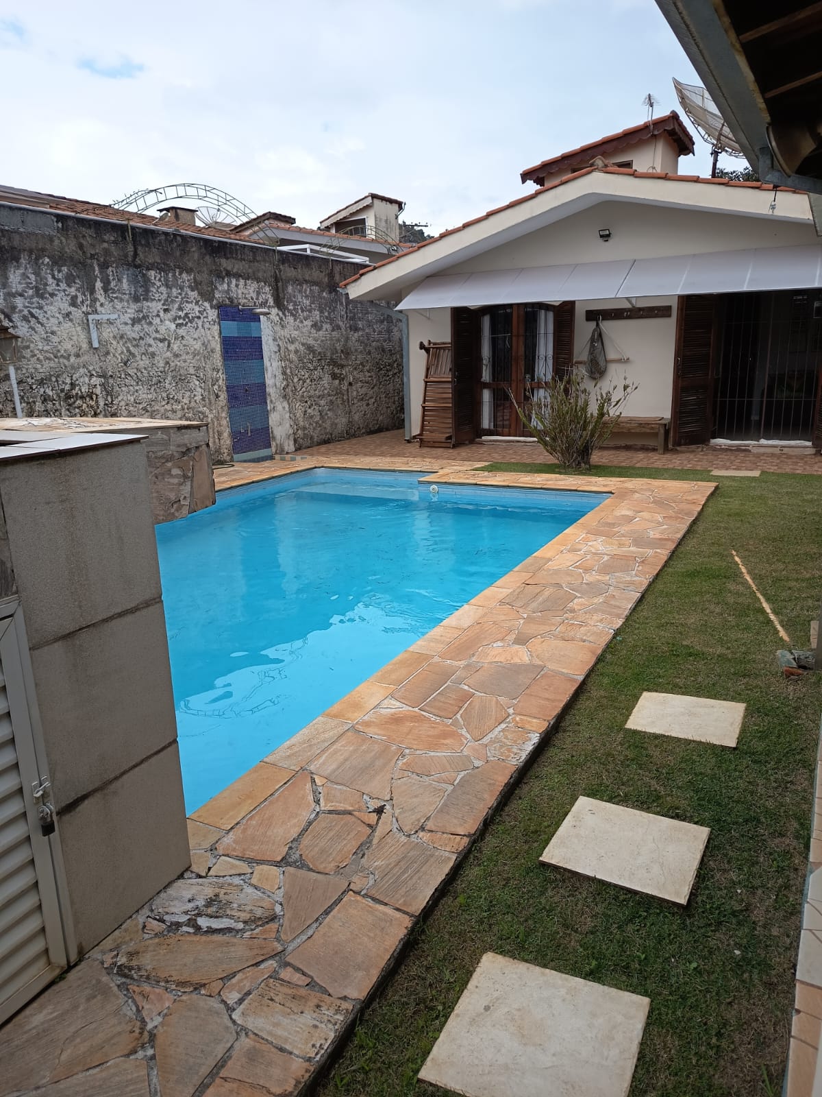 Imagem Casa com 3 Quartos à Venda, 144 m² em Vila Petrópolis - Atibaia Imagem Casa com 3 Quartos à Venda, 144 m² em Vila Petrópolis - Atibaia