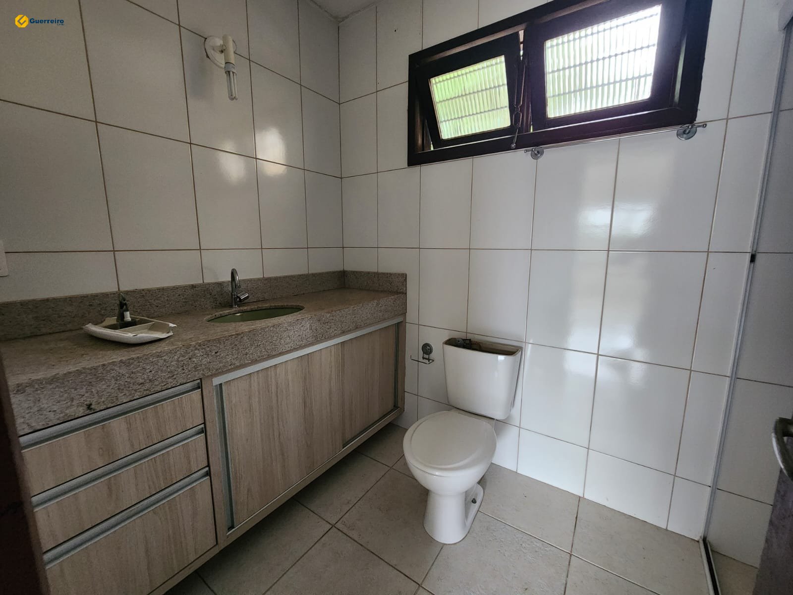 Imagem Casa com 3 Quartos à Venda, 190 m² em Trindade - Florianópolis Imagem Casa com 3 Quartos à Venda, 190 m² em Trindade - Florianópolis