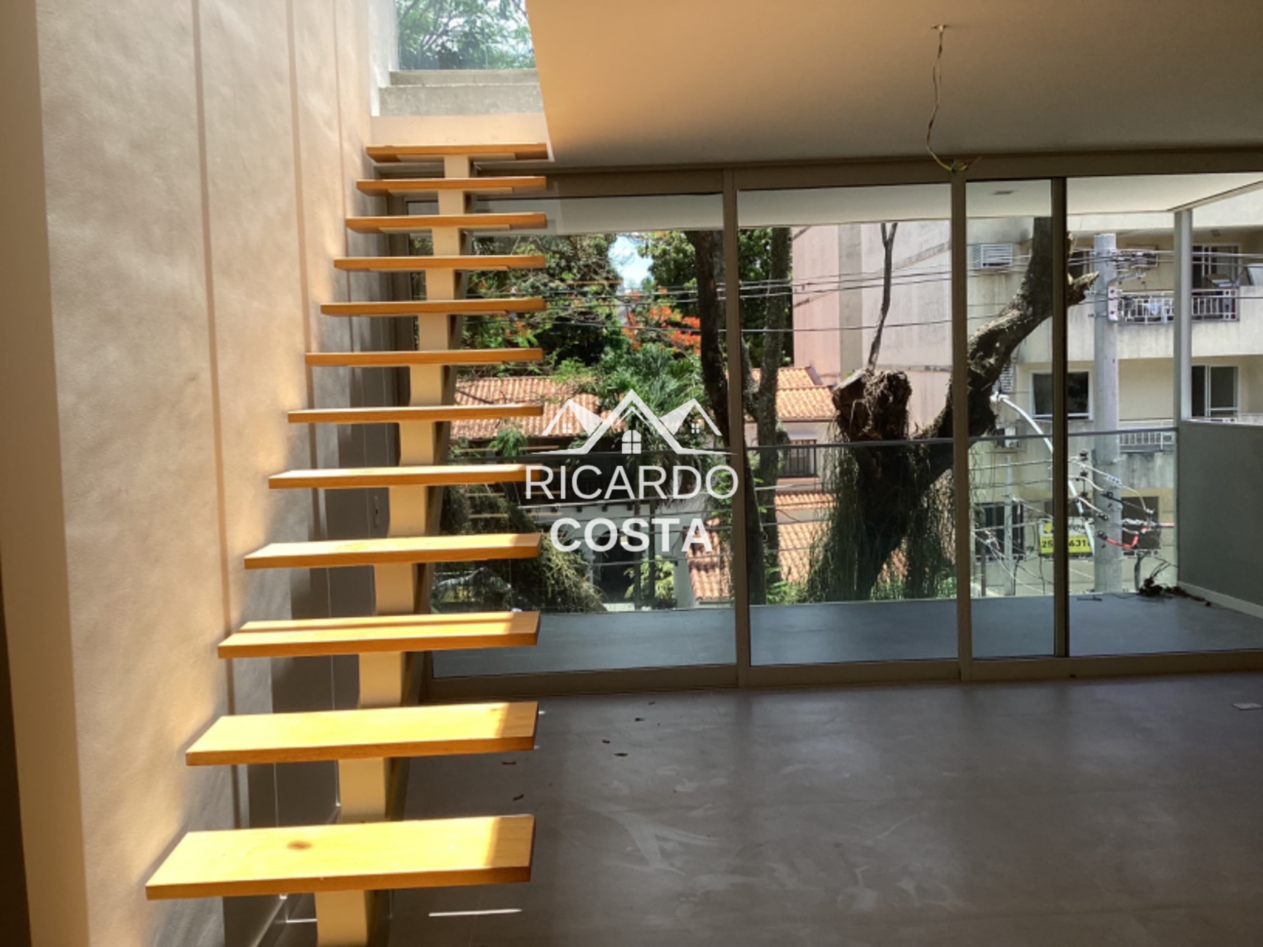 Imagem Cobertura com 2 Quartos à Venda ou Locação, 190 m² em Humaitá - Rio de Janeiro Imagem Cobertura com 2 Quartos à Venda ou Locação, 190 m² em Humaitá - Rio de Janeiro