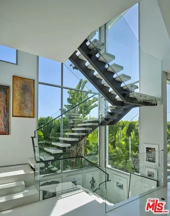 Imagem Casa de Condomínio com 7 Quartos à Venda, 1.044 m²em Alphaville Residencial Um - Barueri Imagem Casa de Condomínio com 7 Quartos à Venda, 1.044 m²em Alphaville Residencial Um - Barueri