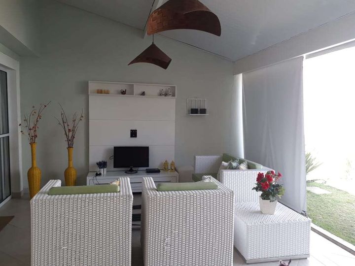 Imagem Casa de Condomínio com 2 Quartos à Venda, 160 m² em Loteamento Villa Branca - Jacareí Imagem Casa de Condomínio com 2 Quartos à Venda, 160 m² em Loteamento Villa Branca - Jacareí