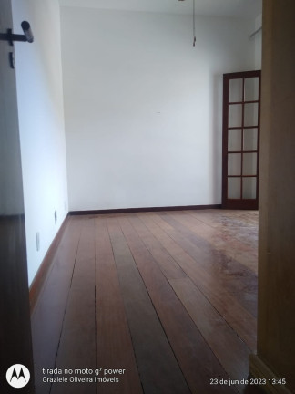 Imagem Casa de Condomínio com 5 Quartos à Venda,  em Alto - Teresópolis