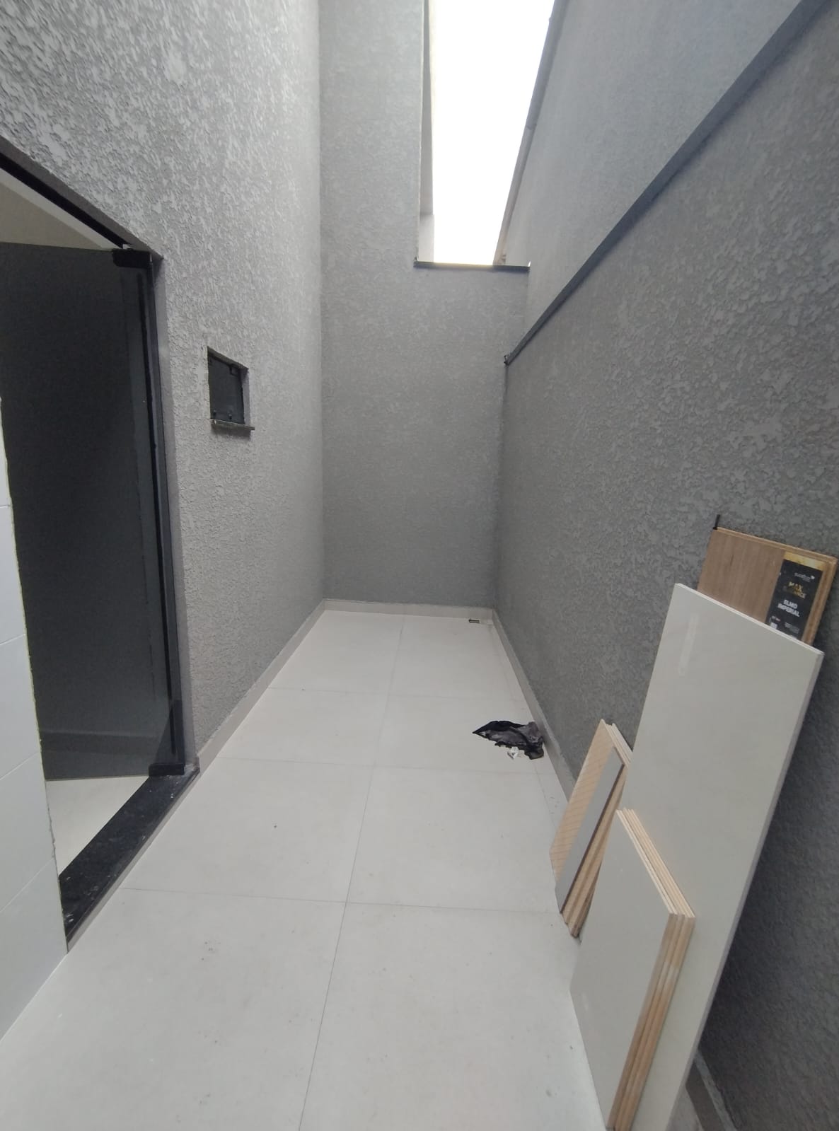 Imagem Sobrado com 3 Quartos à Venda, 96 m² em Sítio Cercado - Curitiba