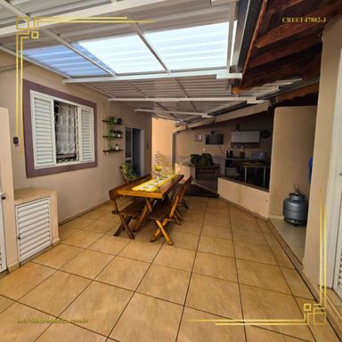 Imagem Casa com 3 Quartos à Venda, 180 m² em Jardim Cambuí - Botucatu