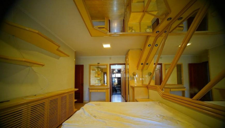 Imagem Casa com 4 Quartos à Venda, 324 m² em Jardim Lindóia - Porto Alegre