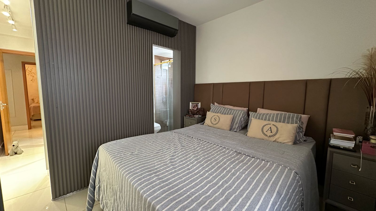 Imagem Apartamento com 3 Quartos à Venda, 102 m² em Setor Bueno - Goiânia Imagem Apartamento com 3 Quartos à Venda, 102 m² em Setor Bueno - Goiânia