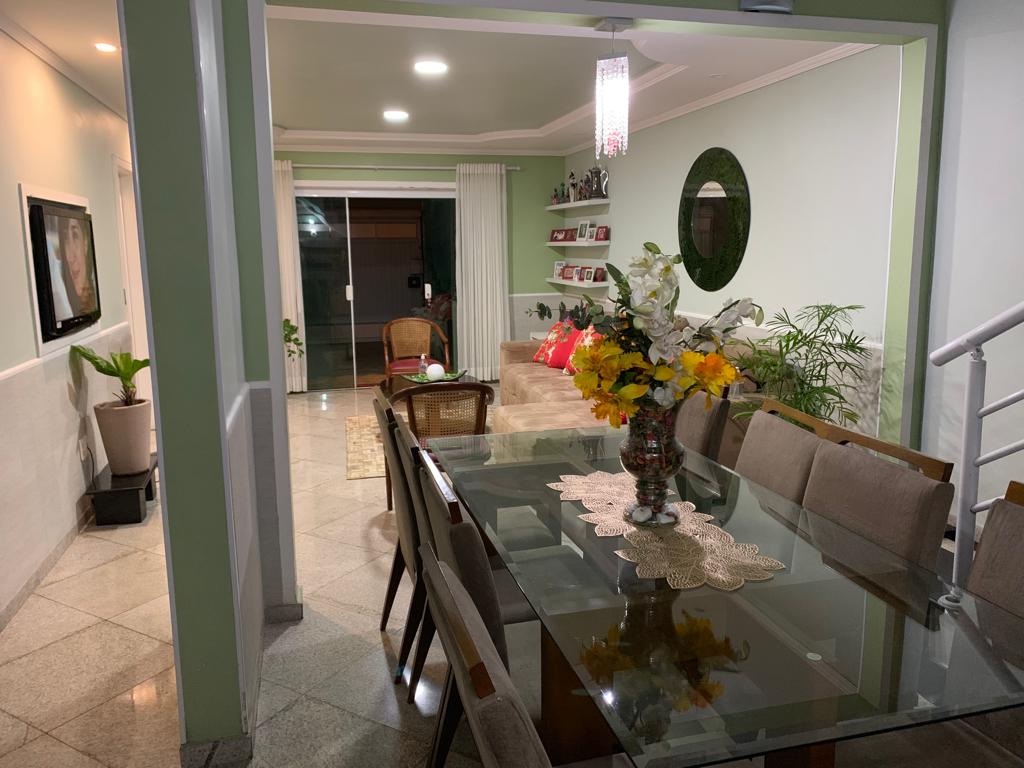 Imagem Casa com 6 Quartos à Venda, 258 m² em Bangu - Rio de Janeiro