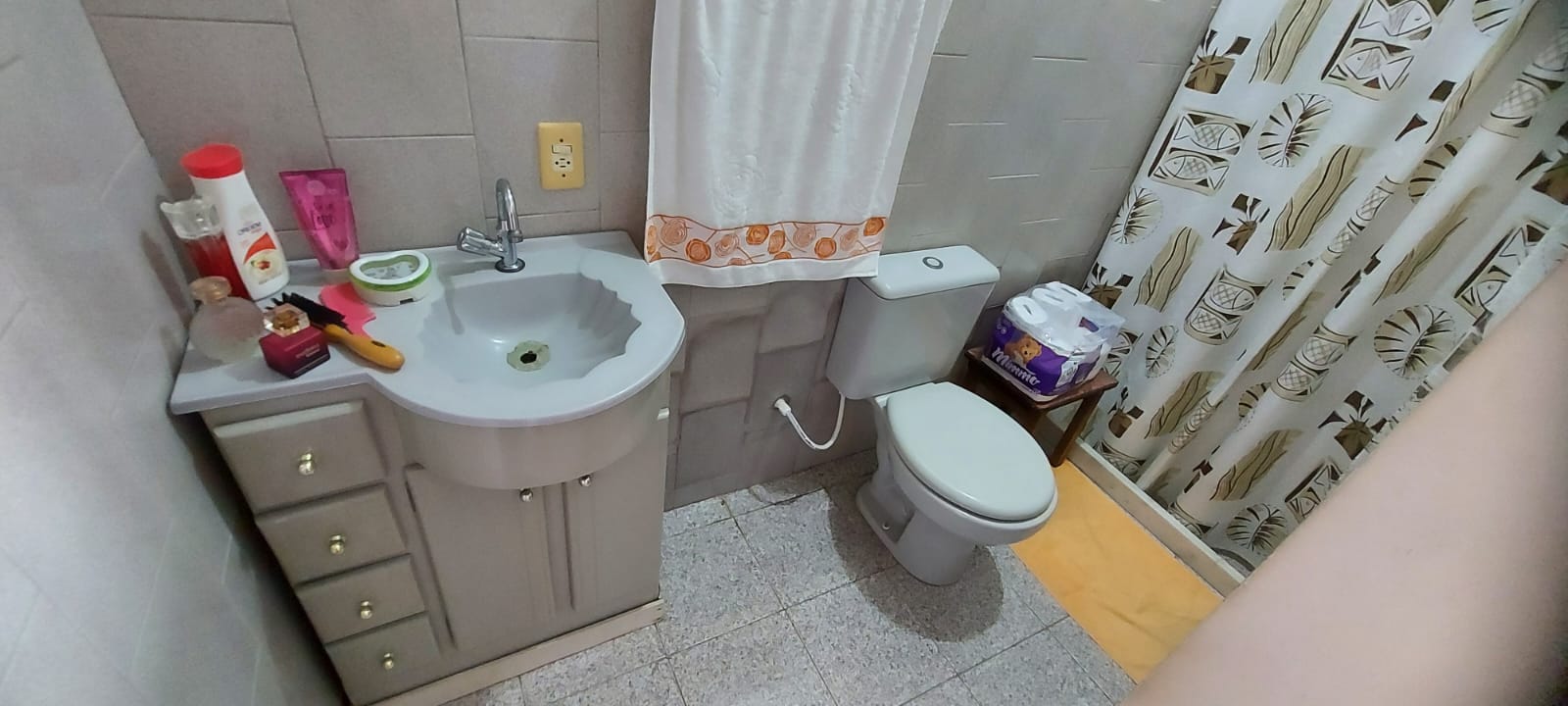 Imagem Casa com 2 Quartos à Venda, 556 m²em Colubande - São Gonçalo Imagem Casa com 2 Quartos à Venda, 556 m²em Colubande - São Gonçalo
