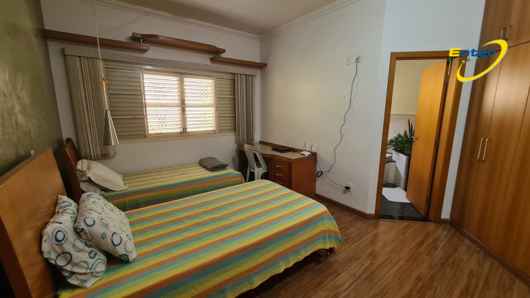 Imagem Casa de Condomínio com 4 Quartos à Venda,  em Joquei clube - Brasilia