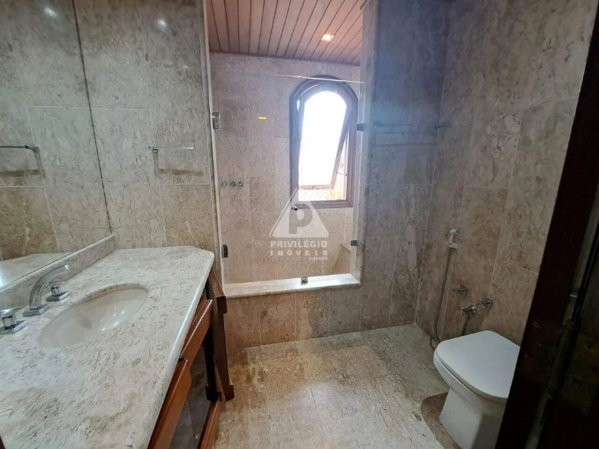 Imagem Casa de Condomínio com 4 Quartos à Venda, 2 m²em Barra da Tijuca - Rio de Janeiro