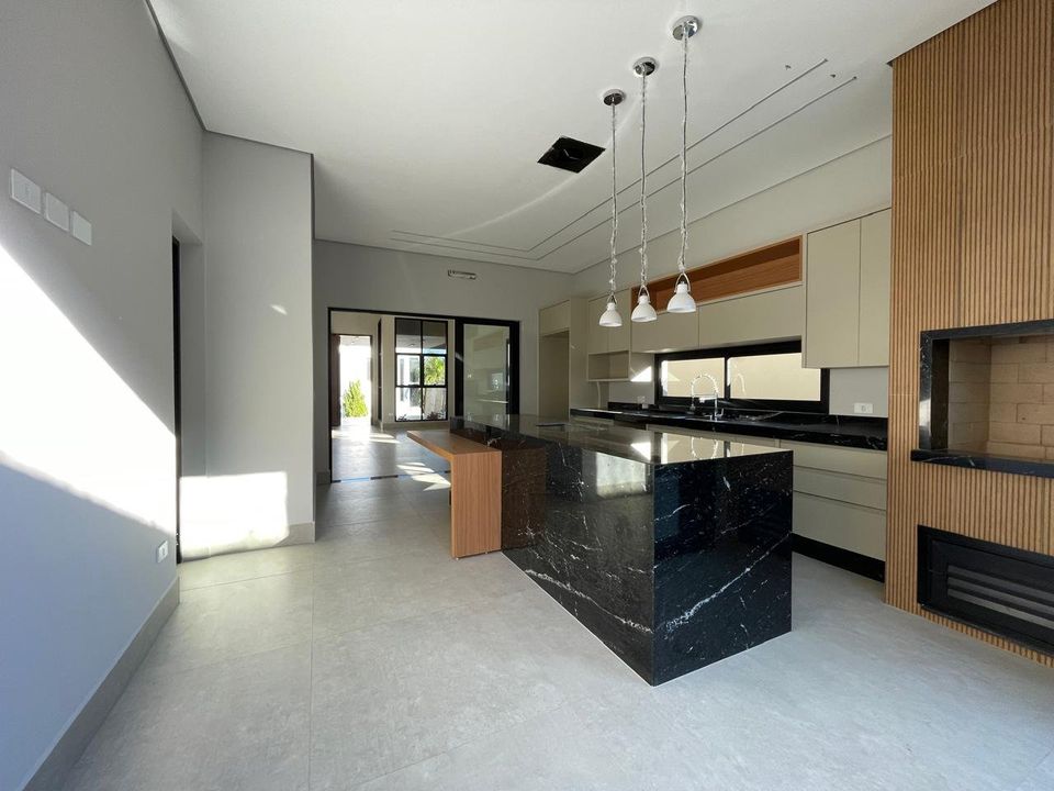 Imagem Casa de Condomínio com 3 Quartos à Venda, 180 m²em Vila Jorge Zambon - Jaguariúna
