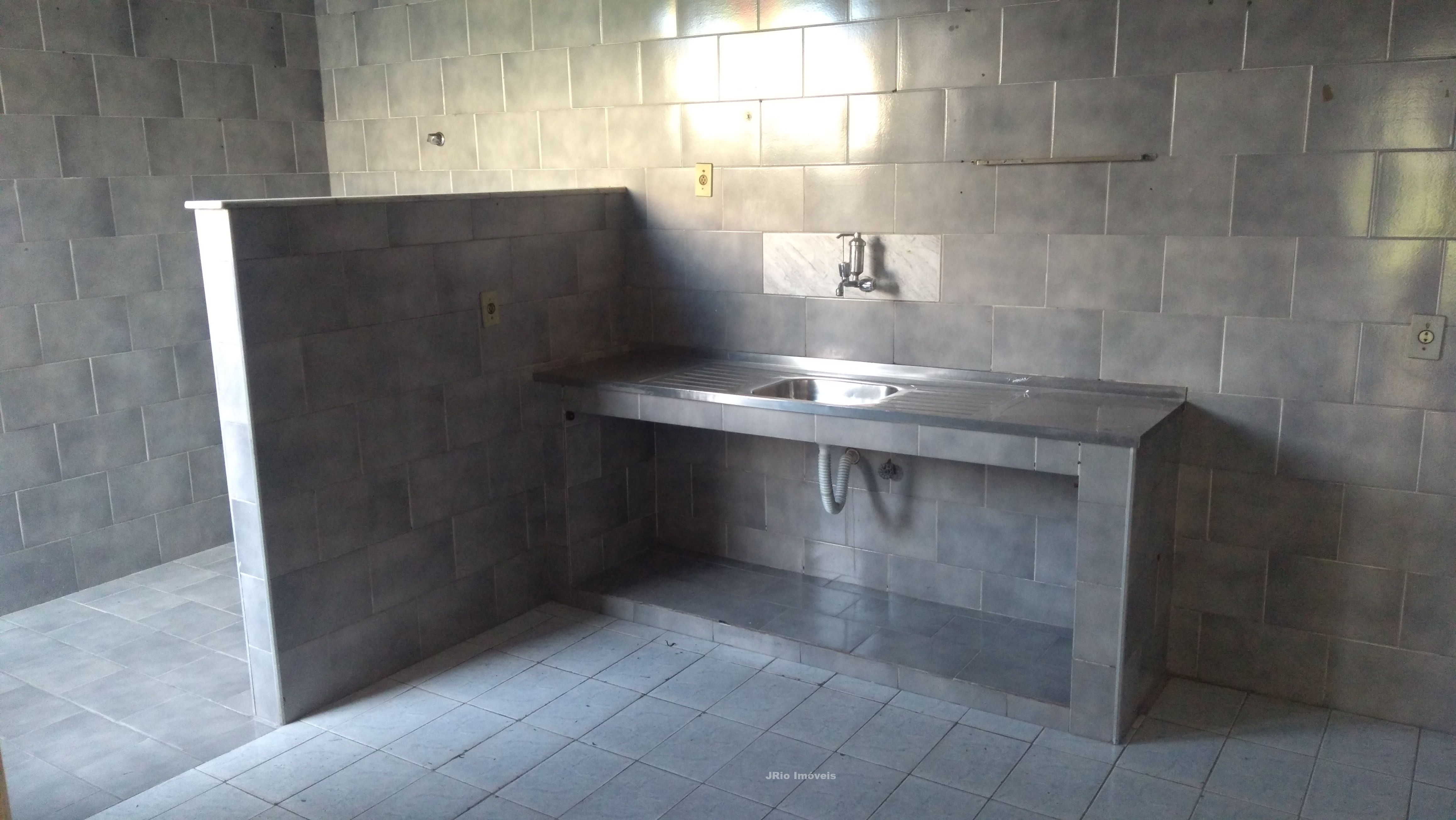 Imagem Casa com 4 Quartos à Venda, 196 m² em Bangu - Rio de Janeiro