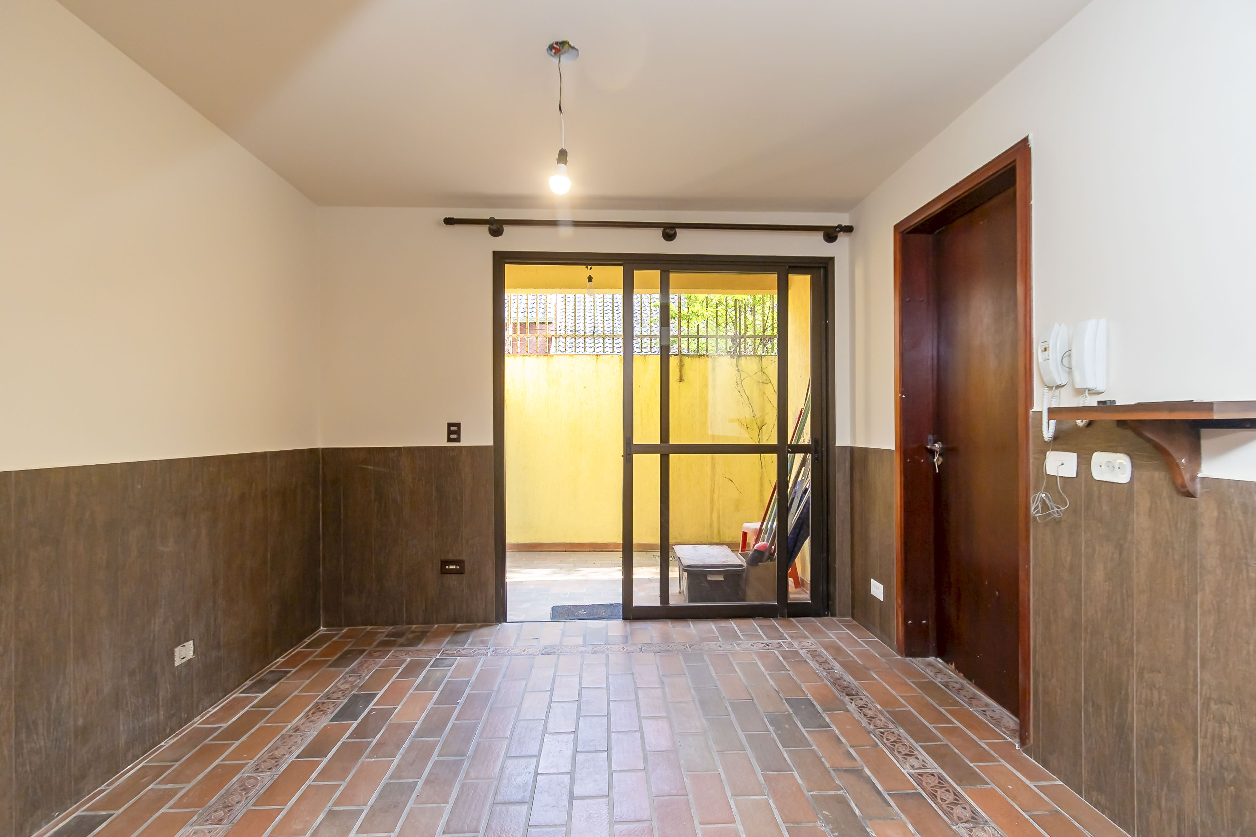 Imagem Sobrado com 3 Quartos à Venda, 278 m²em Vista Alegre - Curitiba Imagem Sobrado com 3 Quartos à Venda, 278 m²em Vista Alegre - Curitiba