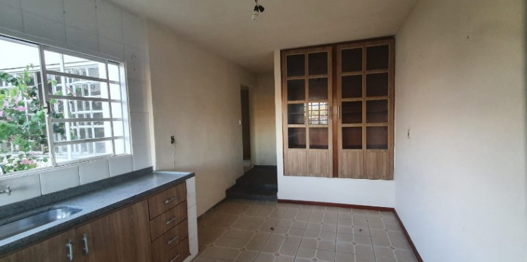Imagem Casa com 2 Quartos à Venda, 163 m² em Centro - Cruzeiro Imagem Casa com 2 Quartos à Venda, 163 m² em Centro - Cruzeiro