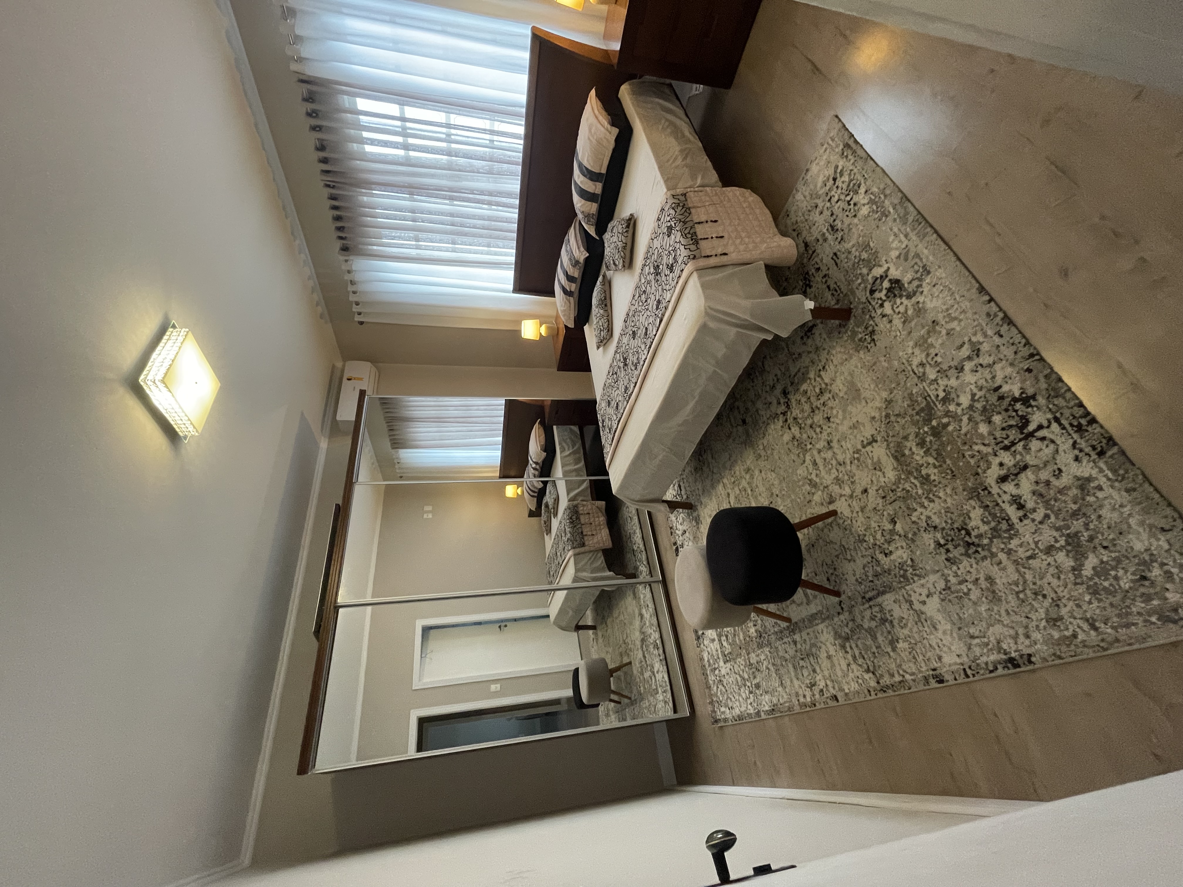 Imagem Sobrado com 3 Quartos à Venda, 280 m²em Jardim Iririú - Joinville