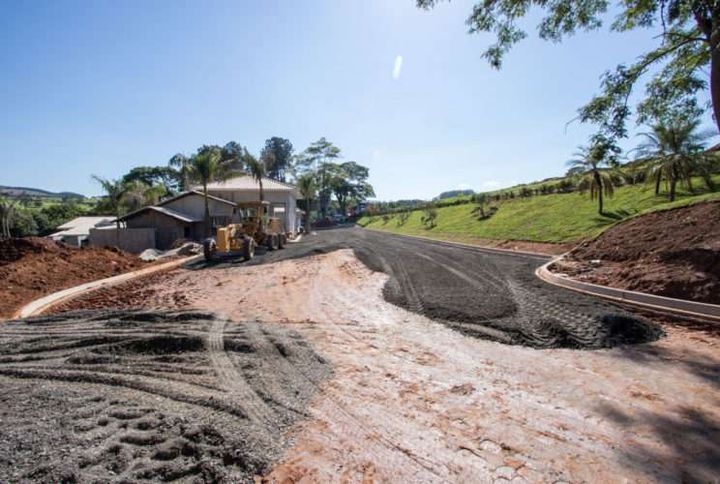 Imagem Terreno à Venda, 300 m² em Bom Retiro - Bragança Paulista Imagem Terreno à Venda, 300 m² em Bom Retiro - Bragança Paulista