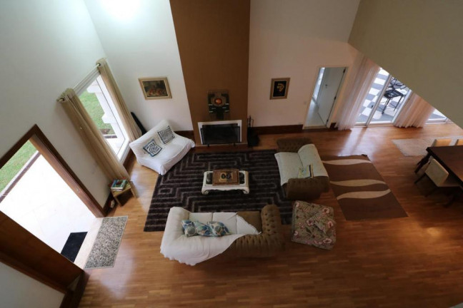 Imagem Casa com 5 Quartos à Venda, 500 m² em LOTM - Campos do Jordão
