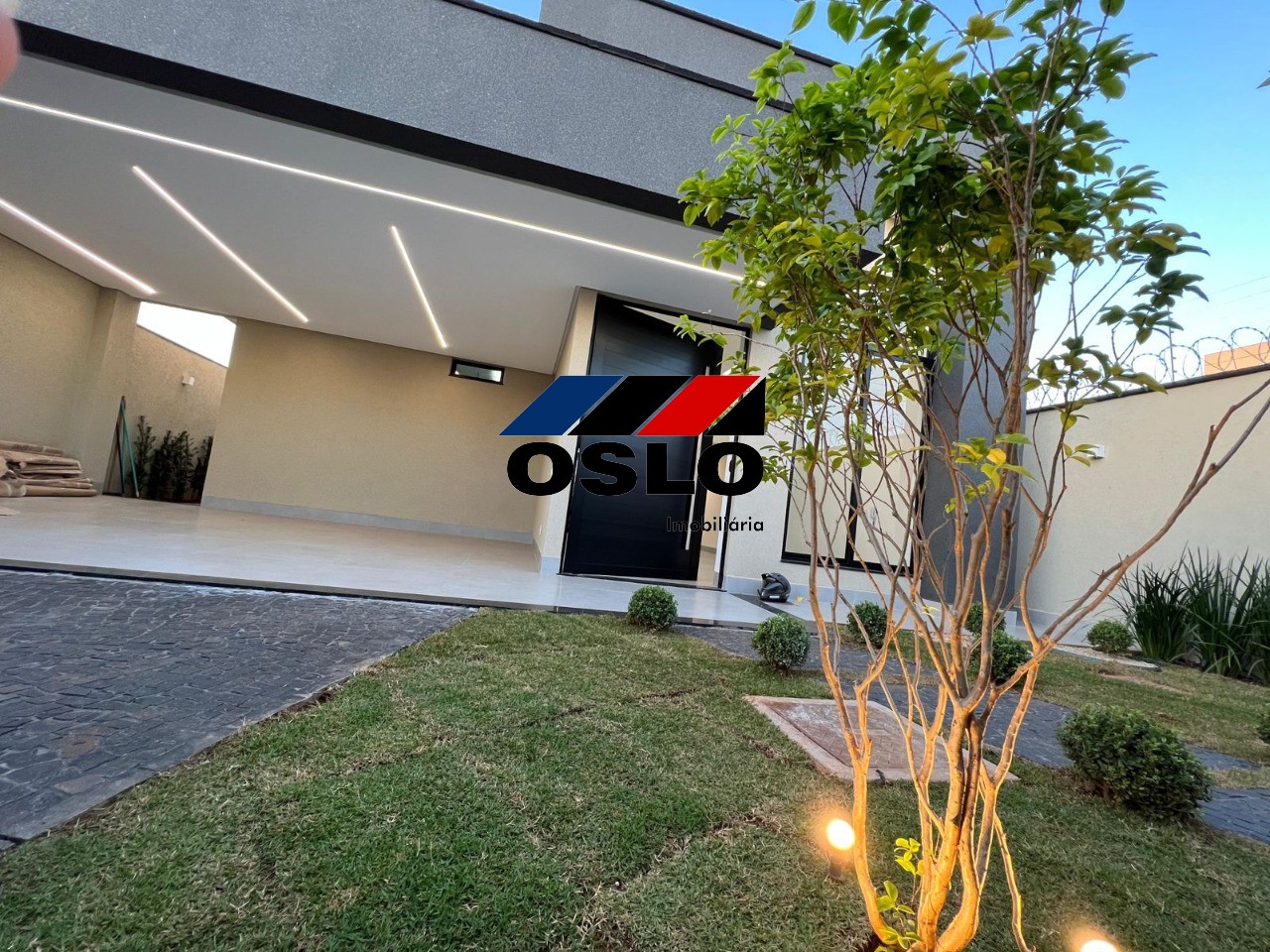 Imagem Casa com 4 Quartos à Venda, 192 m²em Moinho dos Ventos - Goiânia Imagem Casa com 4 Quartos à Venda, 192 m²em Moinho dos Ventos - Goiânia