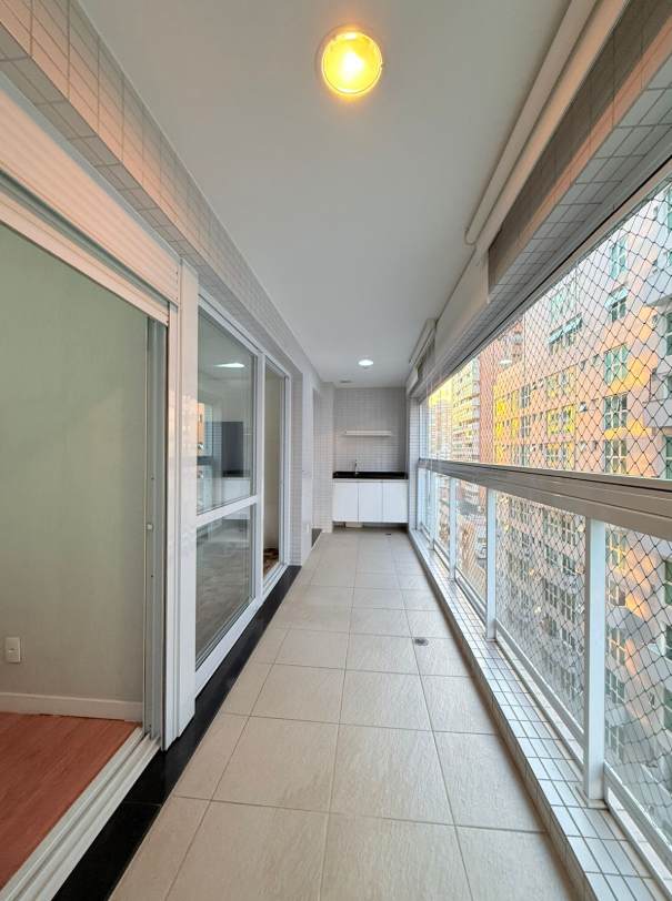 Imagem Apartamento com 2 Quartos à Venda, 80 m² em Gonzaga - Santos Imagem Apartamento com 2 Quartos à Venda, 80 m² em Gonzaga - Santos