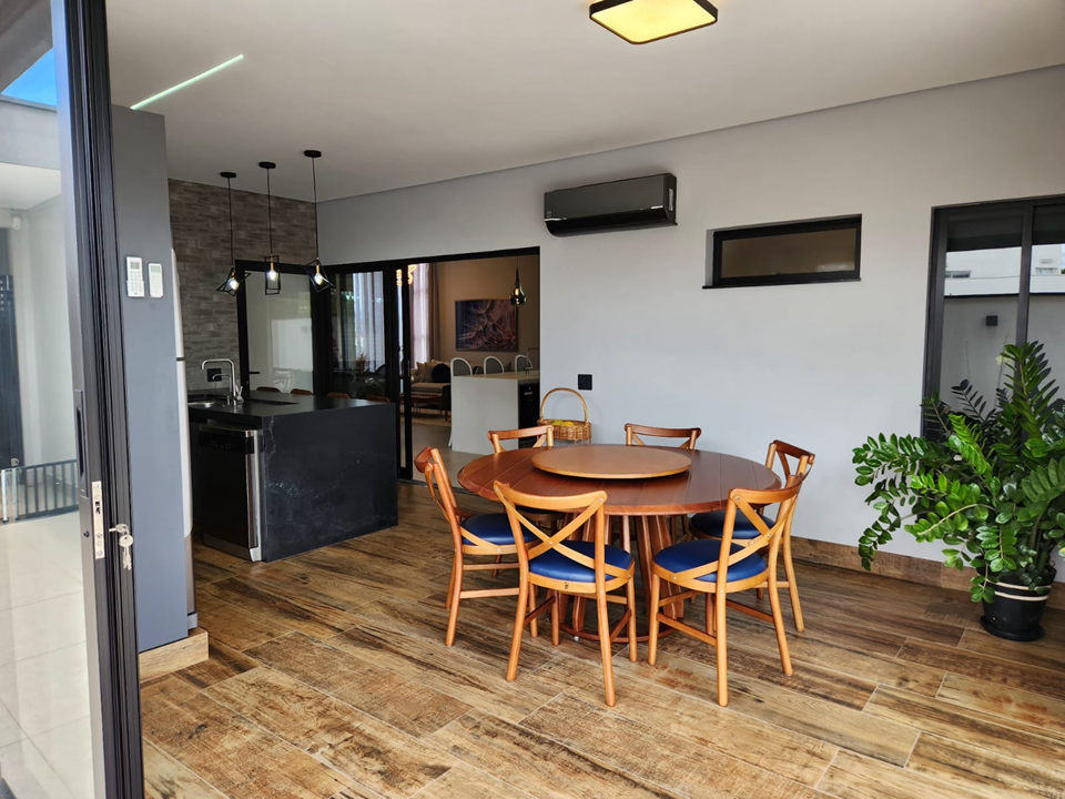 Imagem Casa de Condomínio com 4 Quartos à Venda, 403 m²em Jardim Florestal - Jundiaí Imagem Casa de Condomínio com 4 Quartos à Venda, 403 m²em Jardim Florestal - Jundiaí