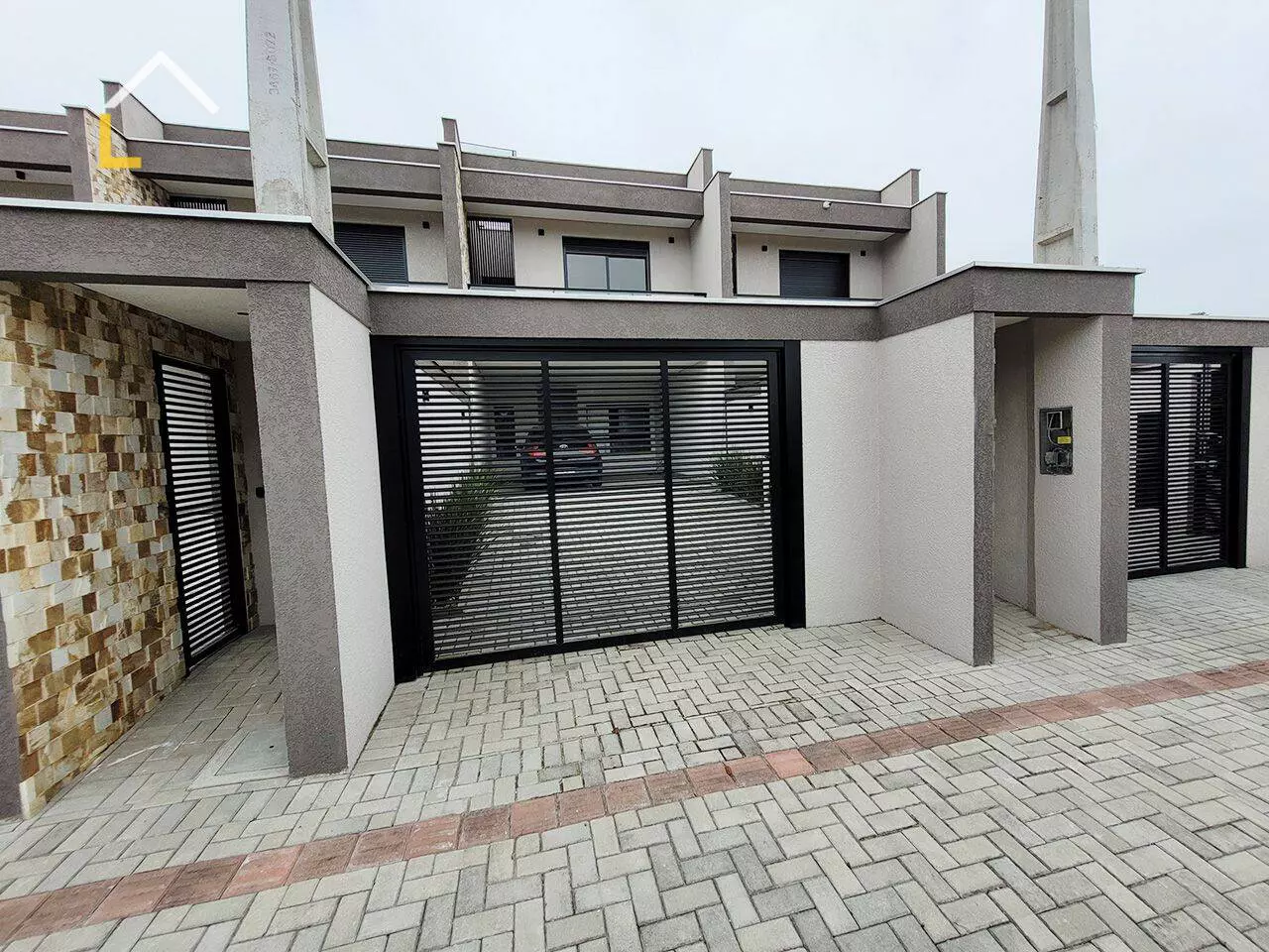 Sobrado com 3 Quartos à Venda, 157 m² em Anita Garibaldi - Joinville