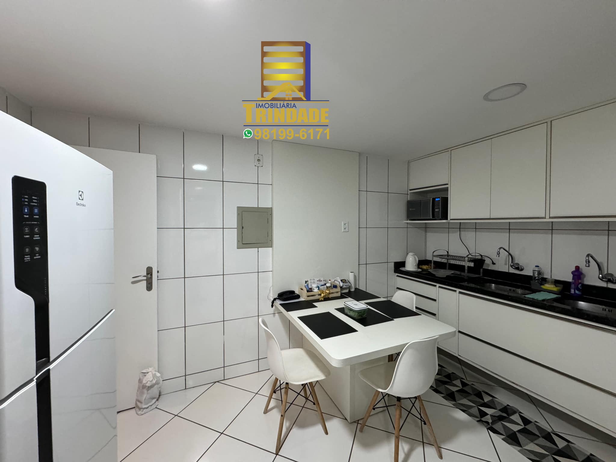 Imagem Apartamento com 5 Quartos à Venda, 180 m²em Calhau - São Luís