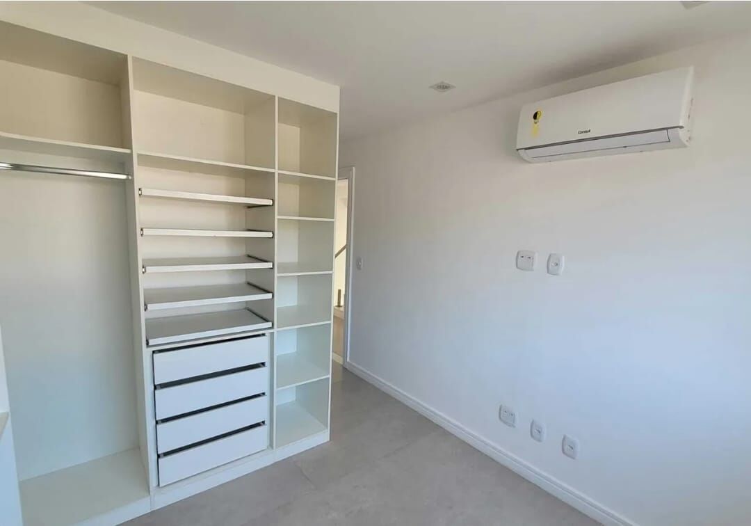 Imagem Casa com 4 Quartos para Alugar, 360 m²em Recreio dos Bandeirantes - Rio de Janeiro