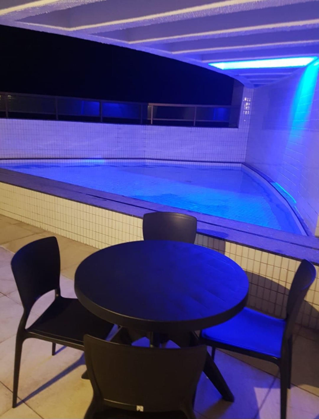 Imagem Apartamento com 2 Quartos para Alugar, 44 m² em Boa Viagem - Recife