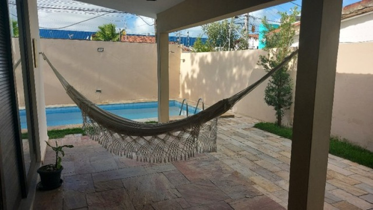 Imagem Casa com 4 Quartos à Venda, em Piedade - Jaboatão dos Guararapes Imagem Casa com 4 Quartos à Venda, em Piedade - Jaboatão dos Guararapes