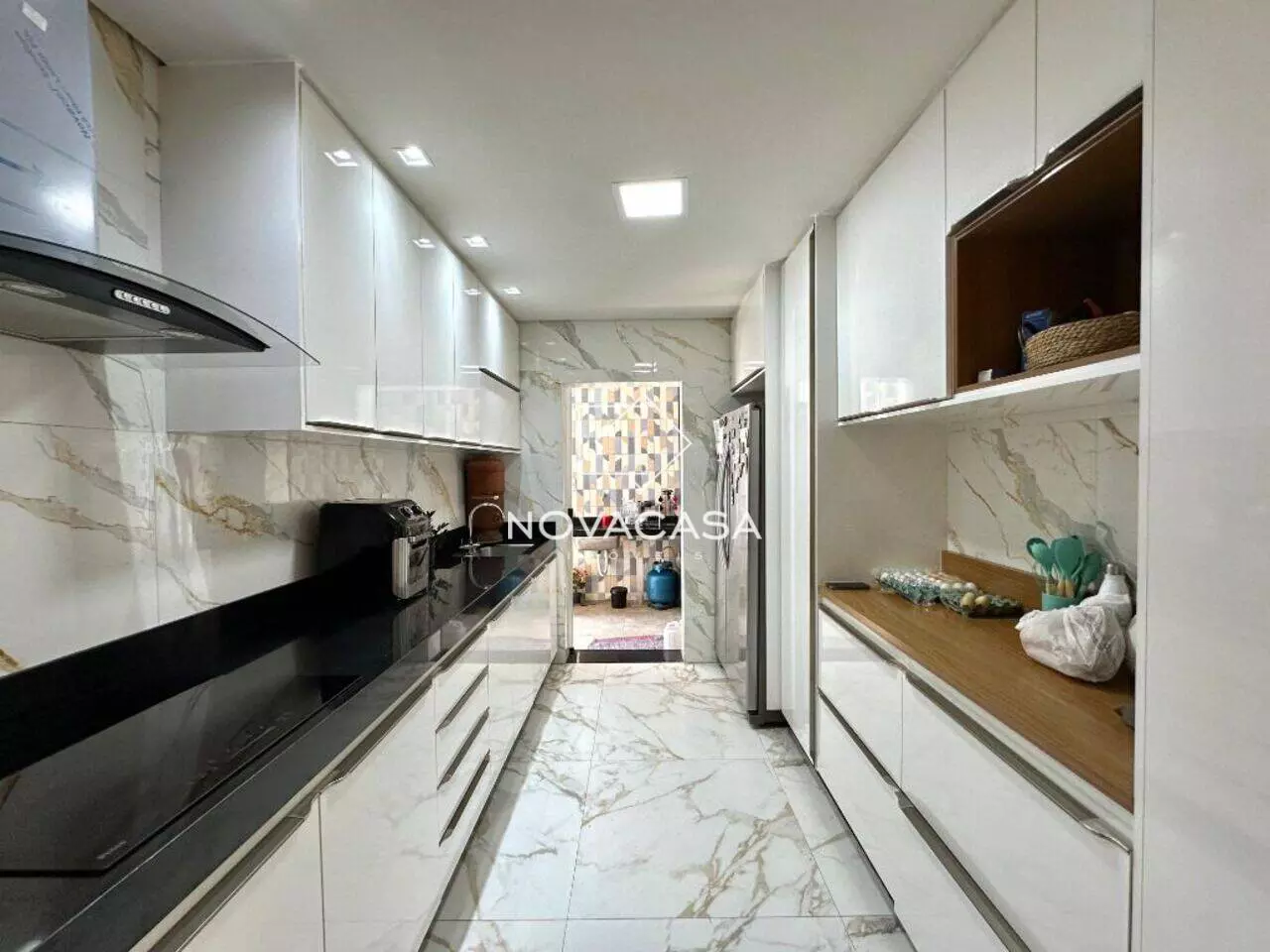 Imagem Casa com 5 Quartos à Venda, 250 m² em Rio Branco - Belo Horizonte Imagem Casa com 5 Quartos à Venda, 250 m² em Rio Branco - Belo Horizonte