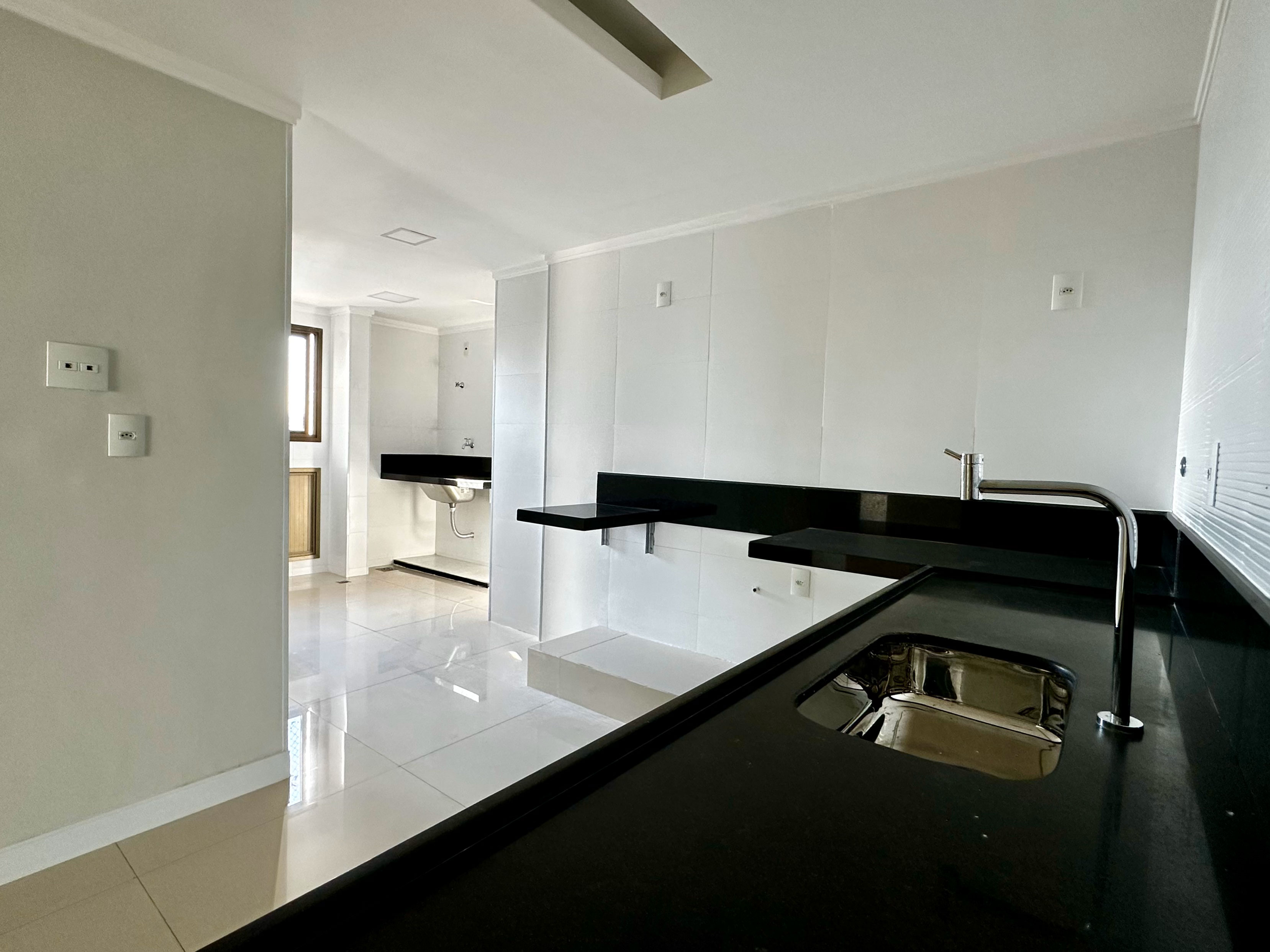 Imagem Apartamento com 4 Quartos à Venda, 198 m²em Praia da Costa - Vila Velha Imagem Apartamento com 4 Quartos à Venda, 198 m²em Praia da Costa - Vila Velha