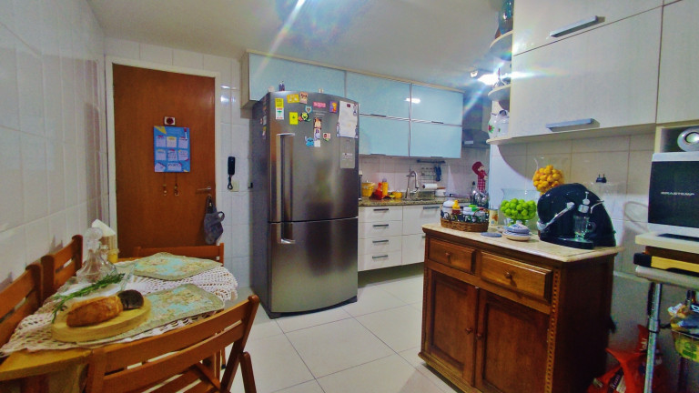 Imagem Apartamento com 3 Quartos à Venda,  em Santa Rosa - Niterói
