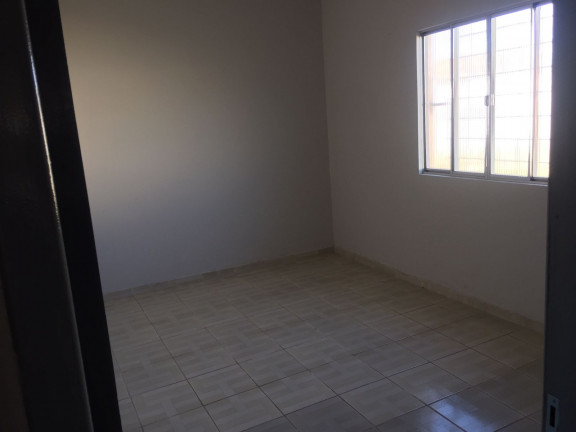 Imagem Casa com 3 Quartos para Alugar, 1 m² em COHAB Anil I - São Luís