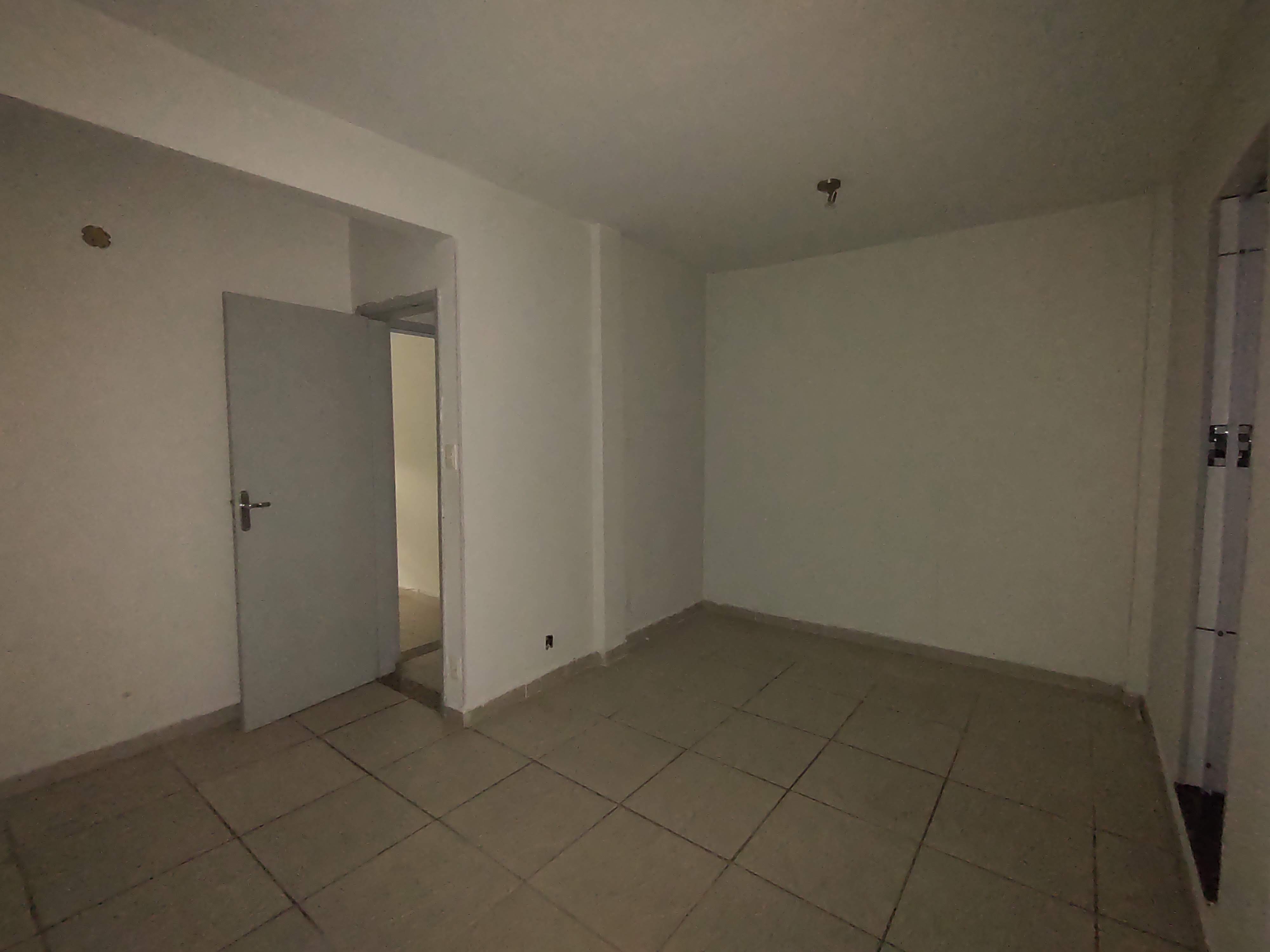 Imagem Apartamento com 3 Quartos para Alugar, 120 m²em Portuguesa - Rio de Janeiro