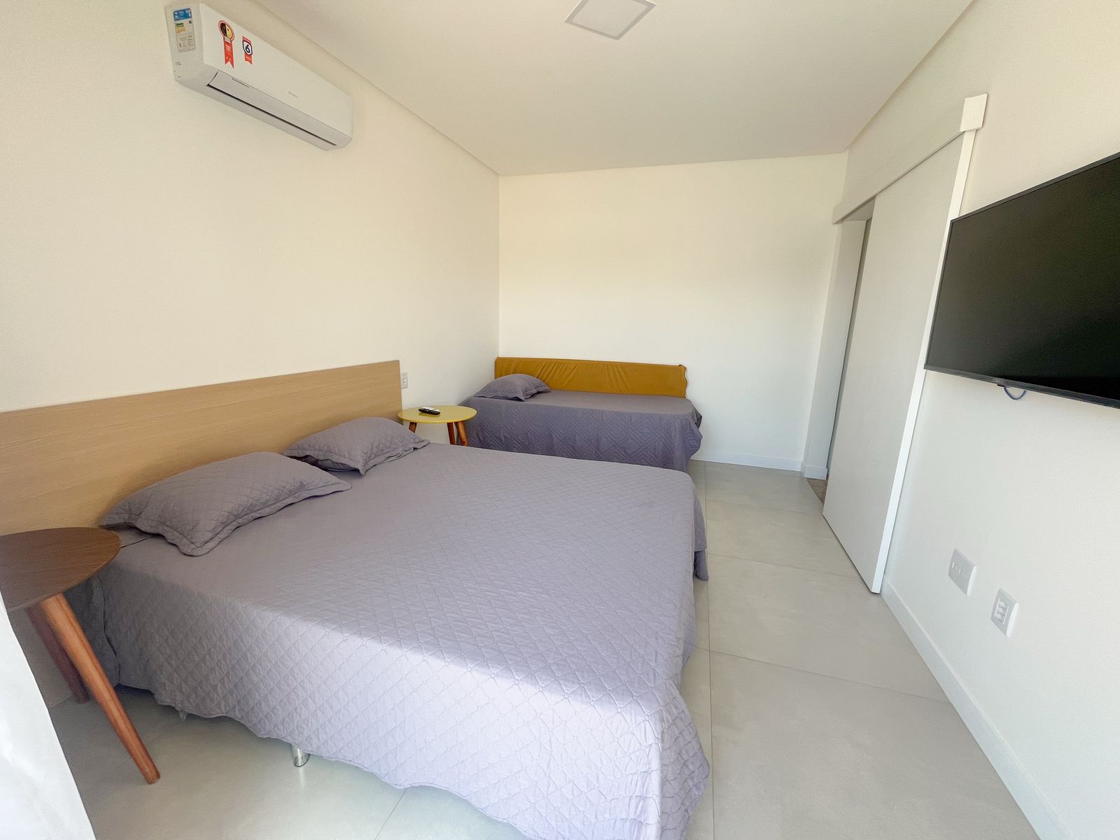 Imagem Casa de Condomínio com 4 Quartos à Venda, 398 m² em Vale do Landirana (Abrantes) - Camaçari Imagem Casa de Condomínio com 4 Quartos à Venda, 398 m² em Vale do Landirana (Abrantes) - Camaçari