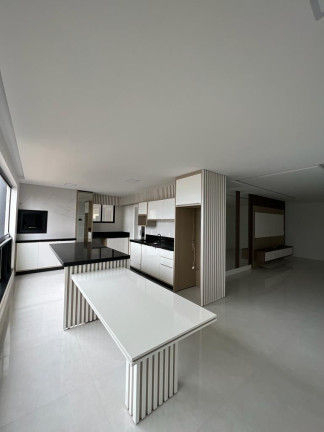 Imagem Apartamento com 3 Quartos à Venda, 17.654 m² em Balneário Perequê  - Porto Belo