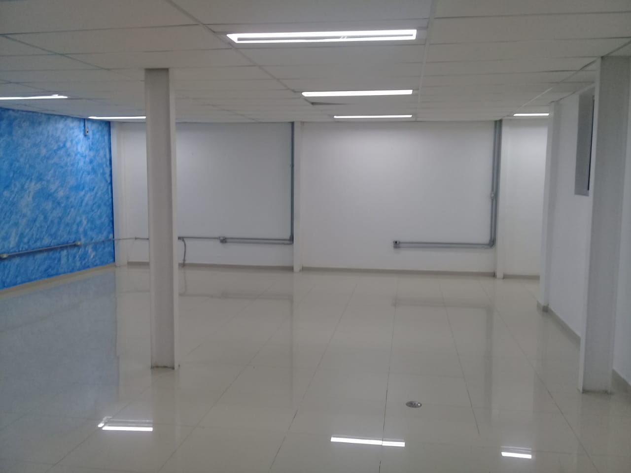 Imagem Galpão para Alugar, 300 m² em Conceição - Diadema