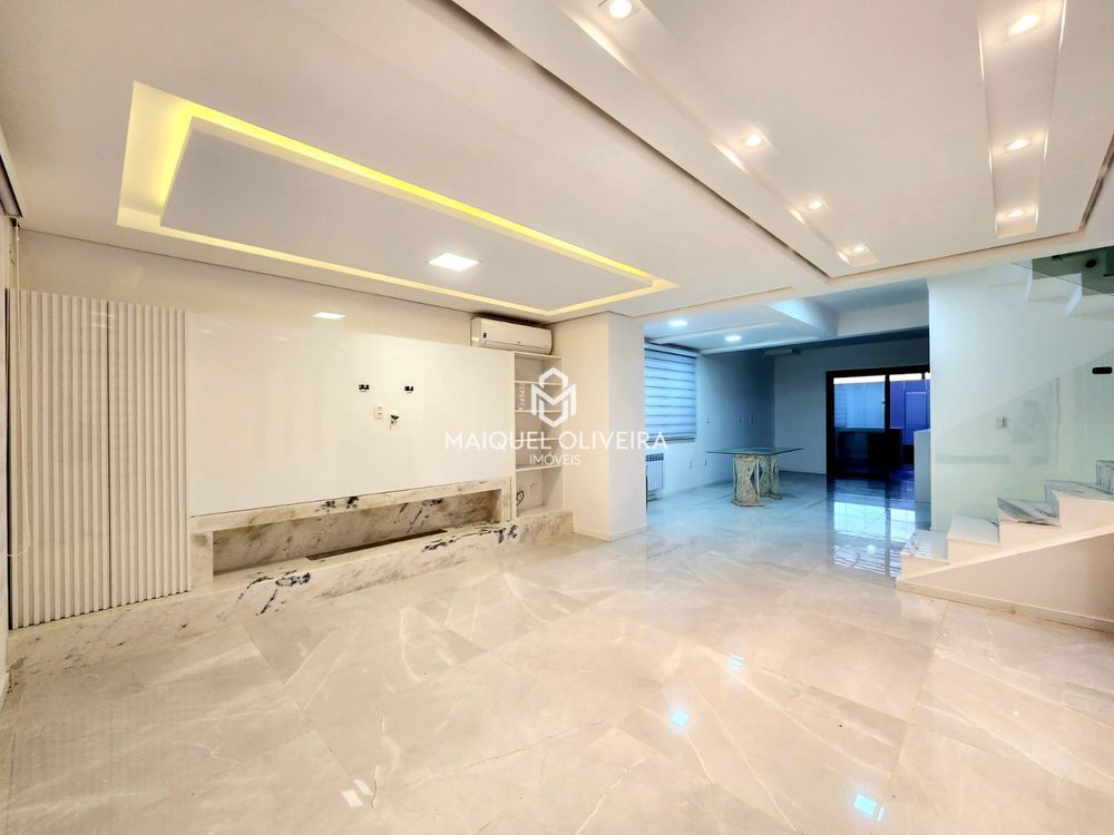 Imagem Casa de Condomínio com 3 Quartos para Alugar, 300 m²em Tomazetti - Santa Maria